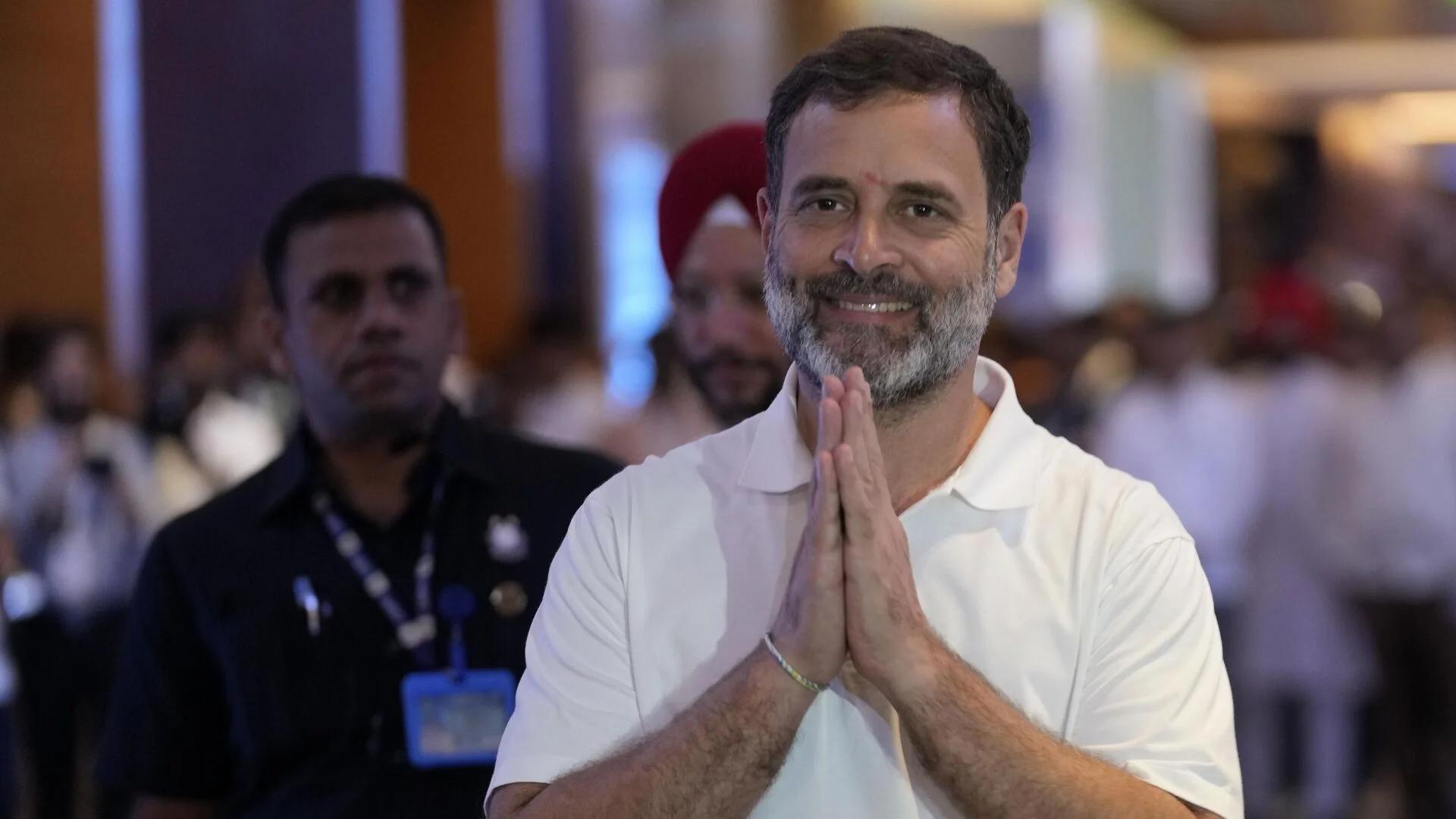 విజయ్ ప్రమాణ స్వీకారానికి రాహుల్ గాంధీ 