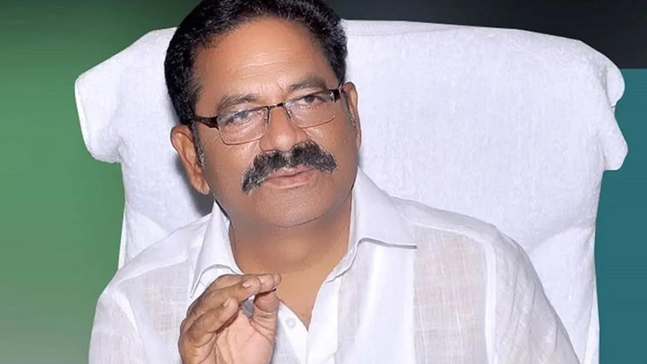 హైదరాబాద్‌లో  రూ.1500 కోట్ల  భారీ భూ కుంభకోణం..పరారీలో ఏపీ మాజీ ఎమ్మెల్యే