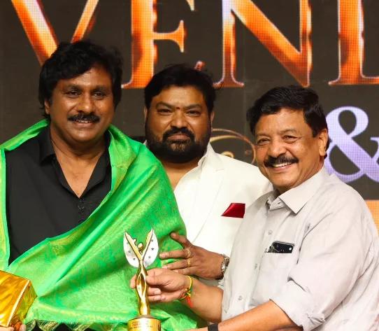 రఘు కుంచెకు ఉత్తమ సంగీత దర్శకుడి అవార్డు