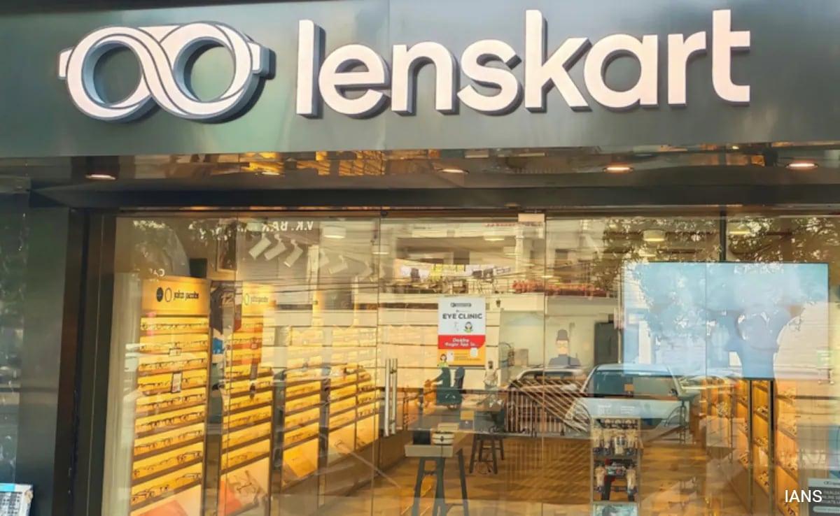 "We Heard You": Lenskart Issues New Dress Code After Backlash Over 'Bindi, Tilak'