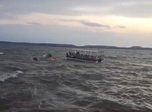 4 Dead, Many Missing As Cruise Boat With 29 On Board Sinks In Madhya Pradesh