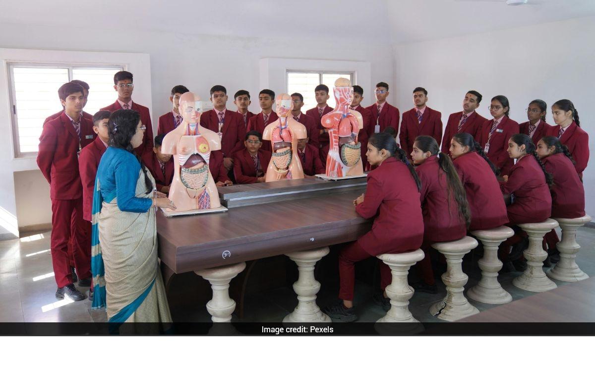 CBSE Class 12 Result 2026: Passing Marks, Re-evaluation, Compartment Exam Rules