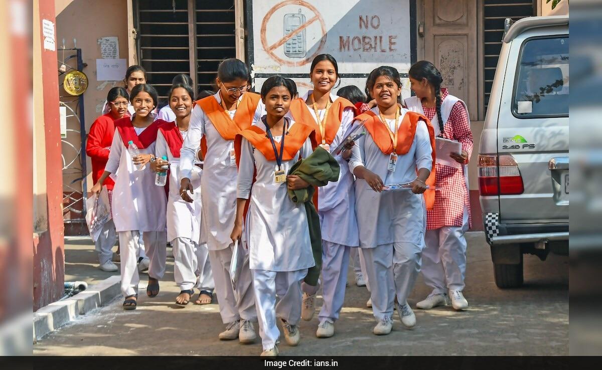 Himachal Pradesh 12th Result 2026 Out: Girls Outperform Boys, 74,637 Students Pass