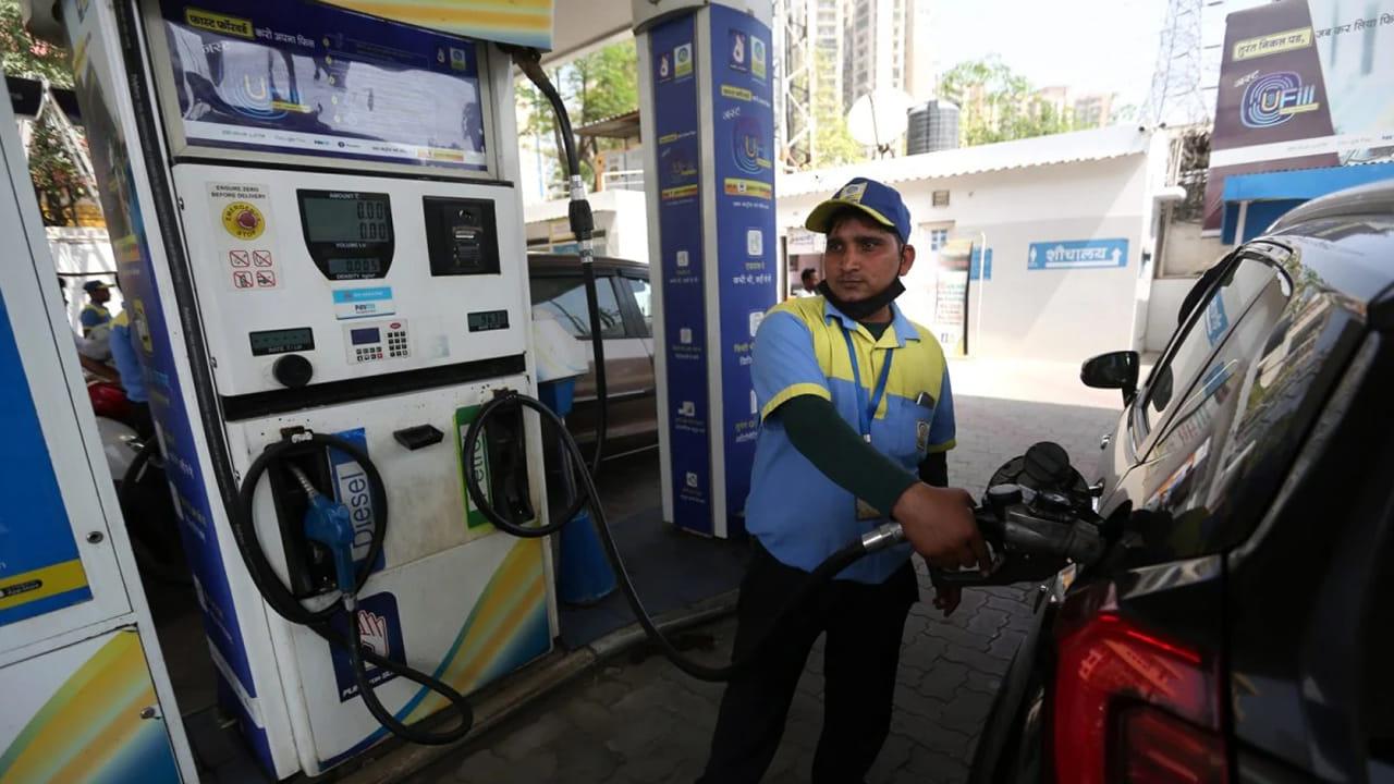 Fuel Prices: లీటర్ పెట్రోల్ రూ. 82, డీజిల్ రూ. 78.05 మాత్రమే.. ఎక్కడో తెలుసా..? మన దేశంలోనే..