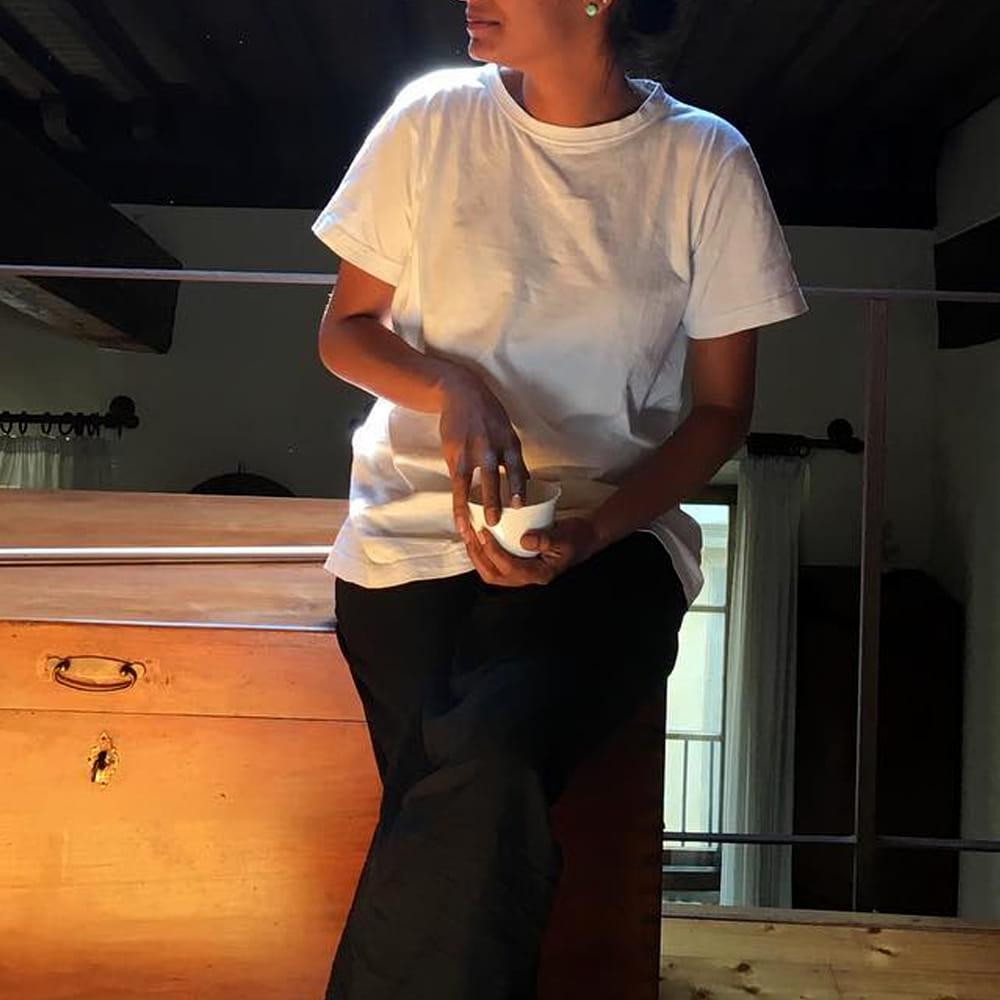 బాలయ్య, చిరంజీవి మధ్య ఉన్న ఈ చిన్నారి.. ఇప్పుడు ఇండస్ట్రీలో తోపు.. వెయ్యికోట్ల సినిమా చేసింది