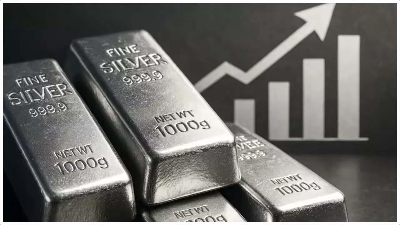 Silver Price: వెండి ధర జోరు.. 3 రోజుల్లో రూ. 13,000 పెరుగుదల.. అయినా ఆల్‌టైమ్ హై కంటే తక్కువే!