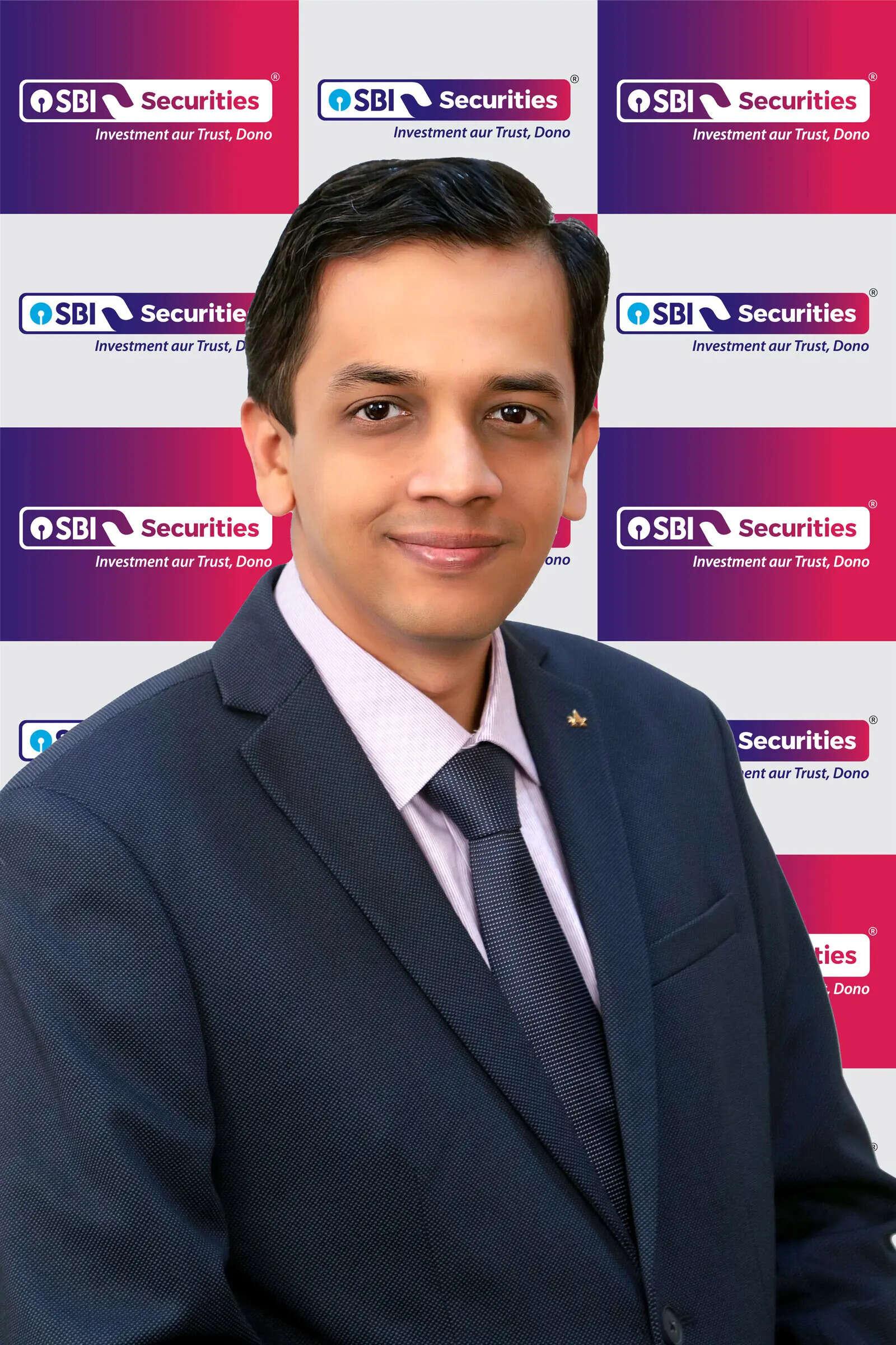F&O Talk: Nifty slips below 20 & 50EMA. Sudeep Shah's tips to ride monthly expiry, trade 6 big weekly movers