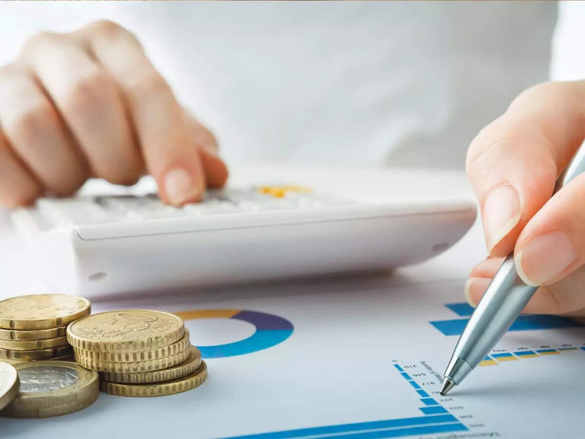 Corporates temper bond issues with yields on rise now