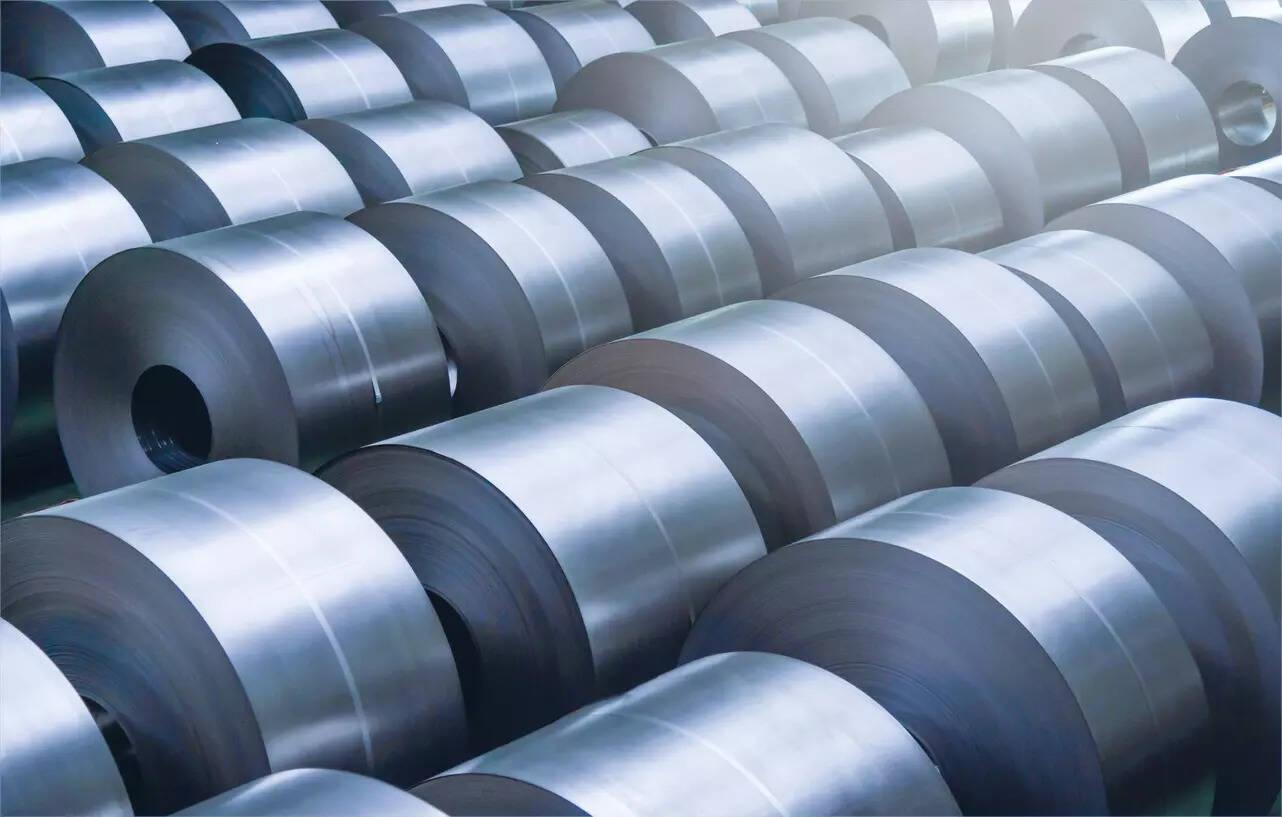 Trading Guide: Buy Gujarat Fluorochemicals & Kalyani Steels on Monday for gains of up to 8%