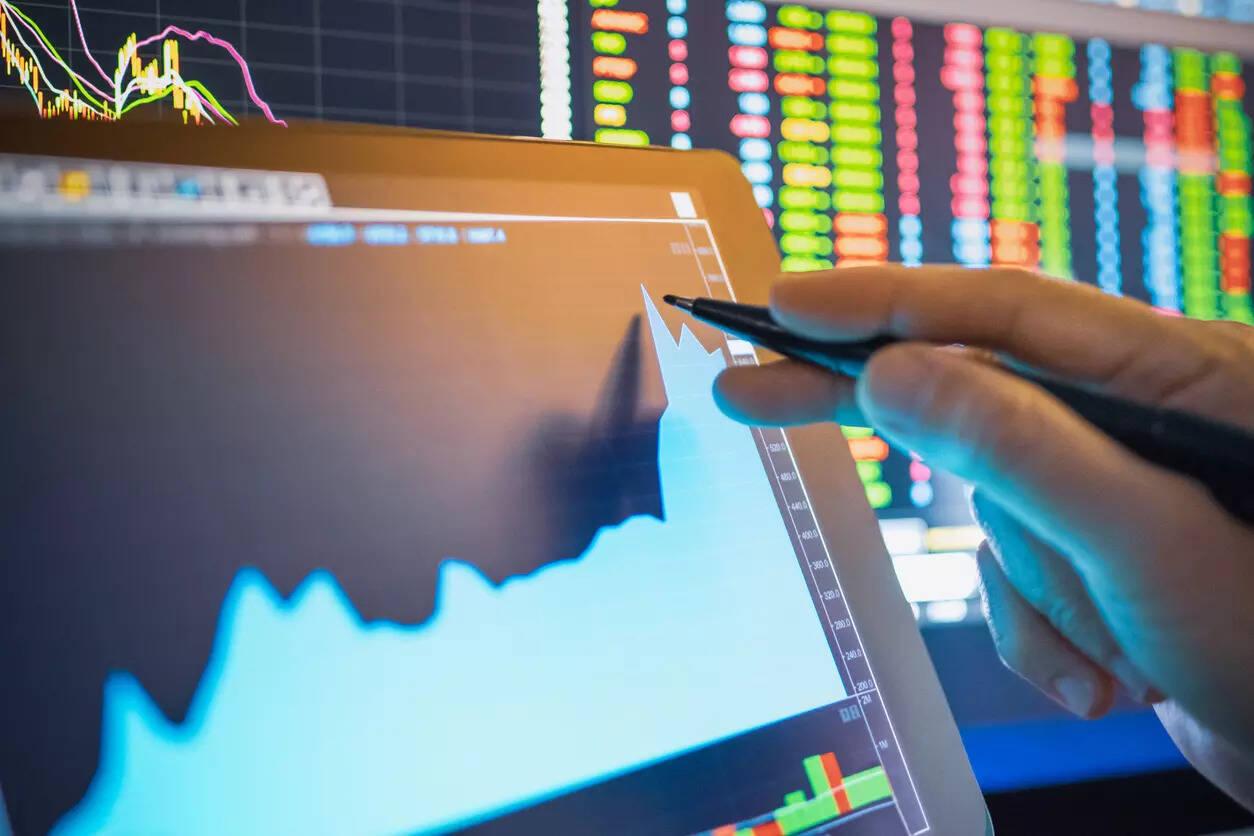 Smallcaps rally! IIFL Finance, Hindustan Copper, Meesho, other stocks jump up to 7%