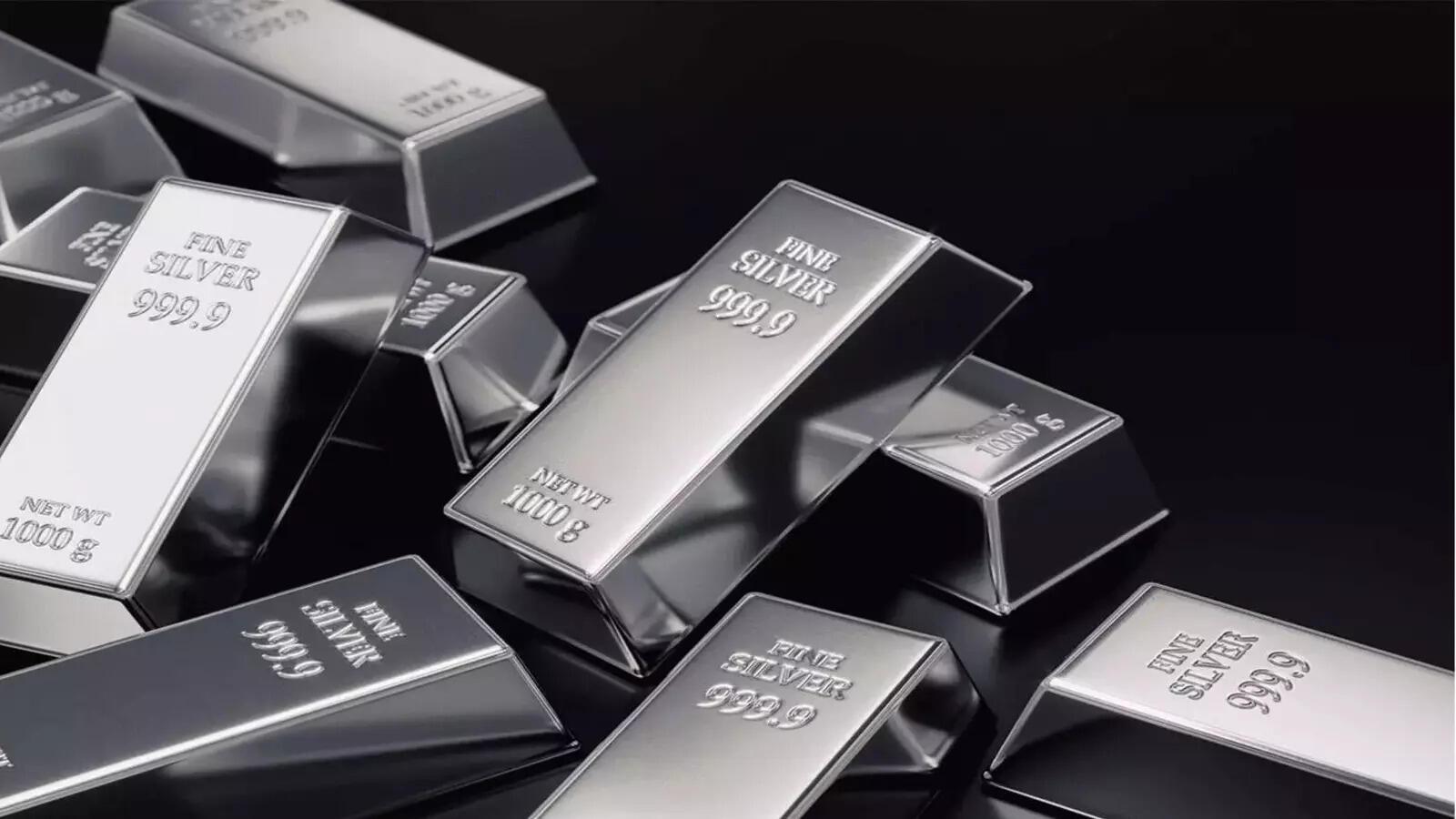 Custom hike duty impact gone from silver! 3 reasons why gold's poor cousin is down by Rs 33,000