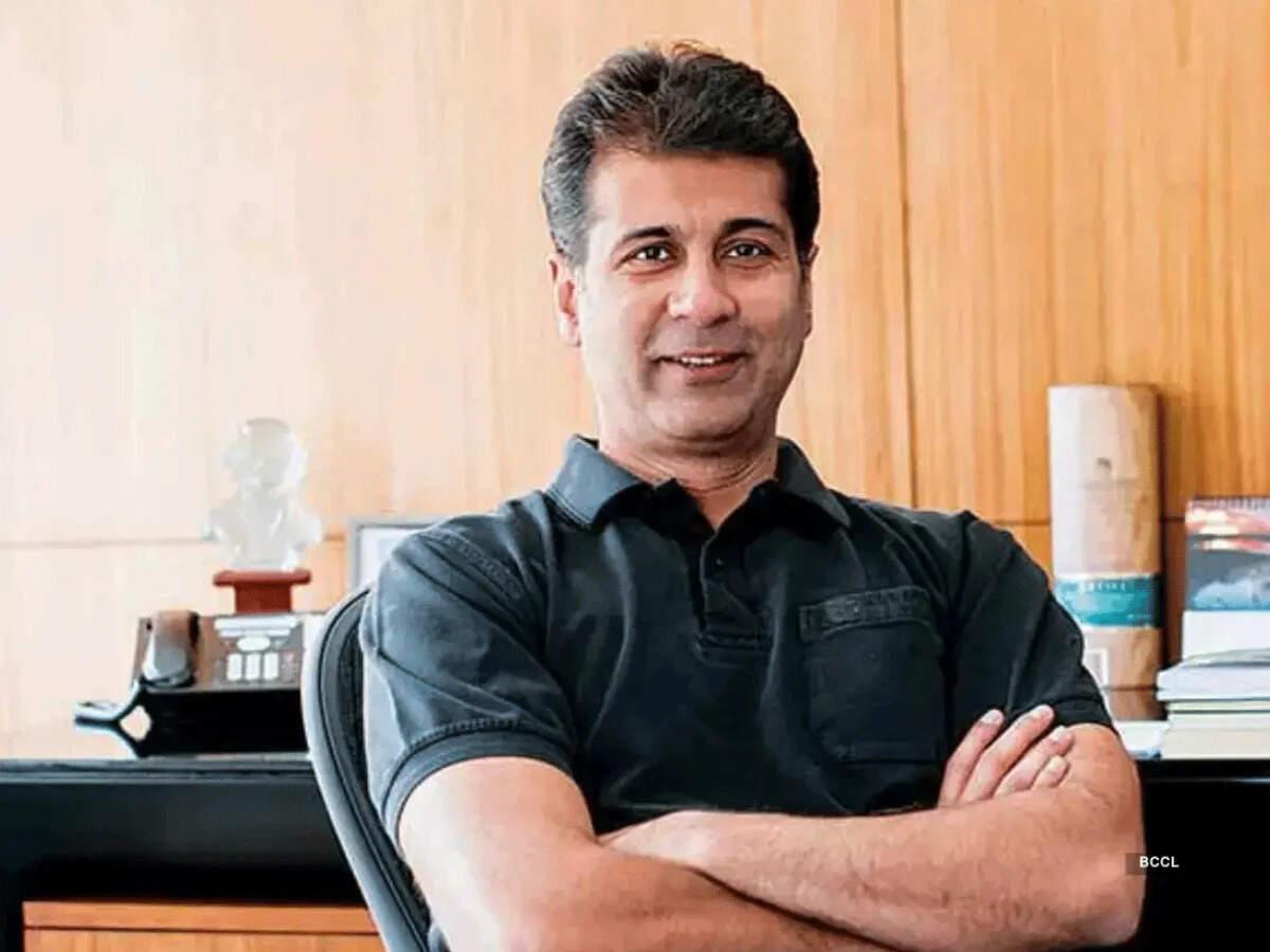 Rajiv Bajaj to exit Board of Bajaj Finserv too