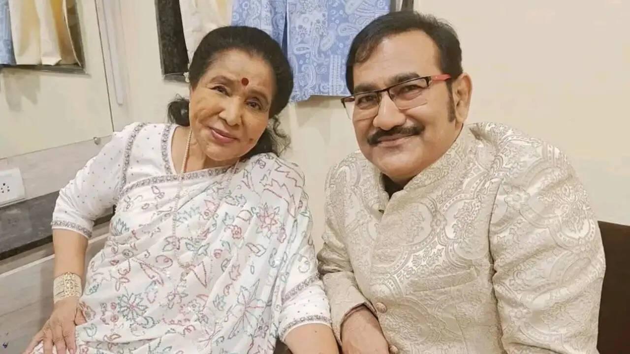 'Asha Bhosle never left riyaaz till the very end': Sudesh Bhosle
