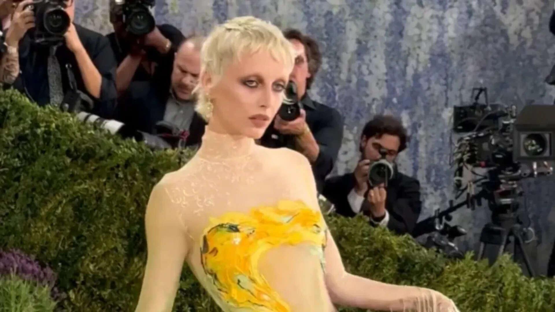 Emma Chamberlain’s stunning fit for the Met Gala