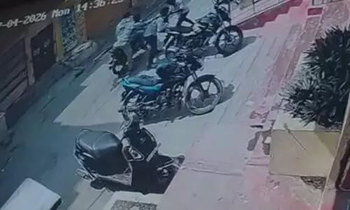 కారంపూడిలో భారీ దోపిడి