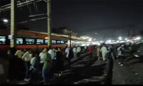 పట్టాలు తప్పిన వందేభారత్