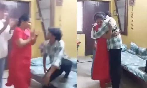 పదో తరగతి పరీక్షల్లో ఉత్తీర్ణులైన తల్లి, కుమారుడు