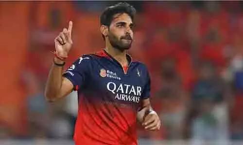 గుజరాత్‌పై అదరగొట్టిన భువీ.. చరిత్ర సృస్టించాడు..