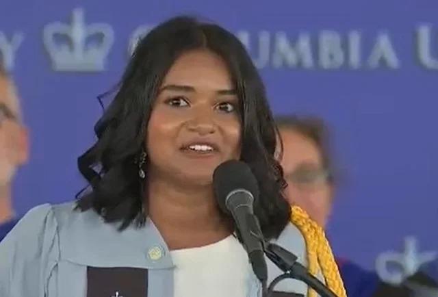 కొలంబియా యూనివర్సిటీ 2026 స్నాతకోత్సవంలో ప్రవాసాంధ్ర విద్యార్థిని స్ఫూర్తిదాయక ప్రసంగం