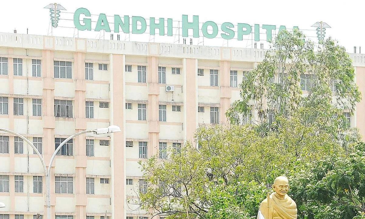 ఎబోలా వైరస్ ముప్పుతో హైదరాబాద్ అప్రమత్తం