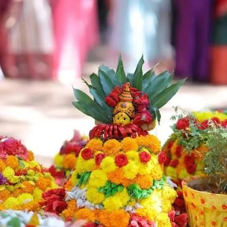 కెనడాలోని హిందూ మందిరంలో అక్టోబర్ 10న ఘనంగా బతుకమ్మ 2026 వేడుకలు