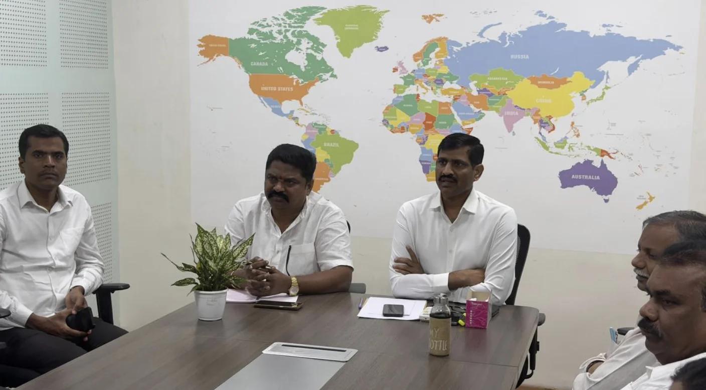 సెప్టెంబర్ 1 నుంచి తెలంగాణ ఉద్యోగుల ఆందోళన.. PRC, DA, OPSపై JAC కార్యాచరణ