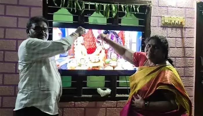 Daughter’s Wedding on TV… Parents Shed Tears of Joy!