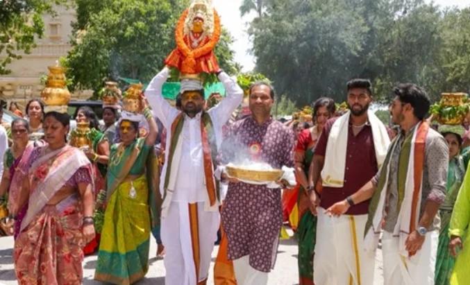 తెలంగాణ అసోసియేషన్ ఆఫ్ ఫ్లోరిడా ఆధ్వర్యంలో ఘనంగా బోనాల పండుగ.. టాంపాబేలో వెల్లువెత్తిన తెలంగాణ సంస్కృతి