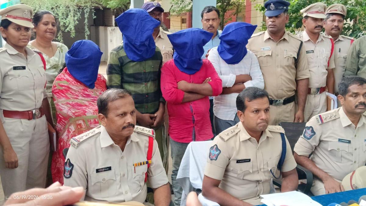 Inter-state burglar involved in over 40 property offence cases arrested in Sathya Sai district