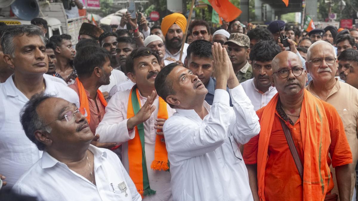 Campaign bells fall silent for second phase of WB polls, polling for 142 seats on April 29