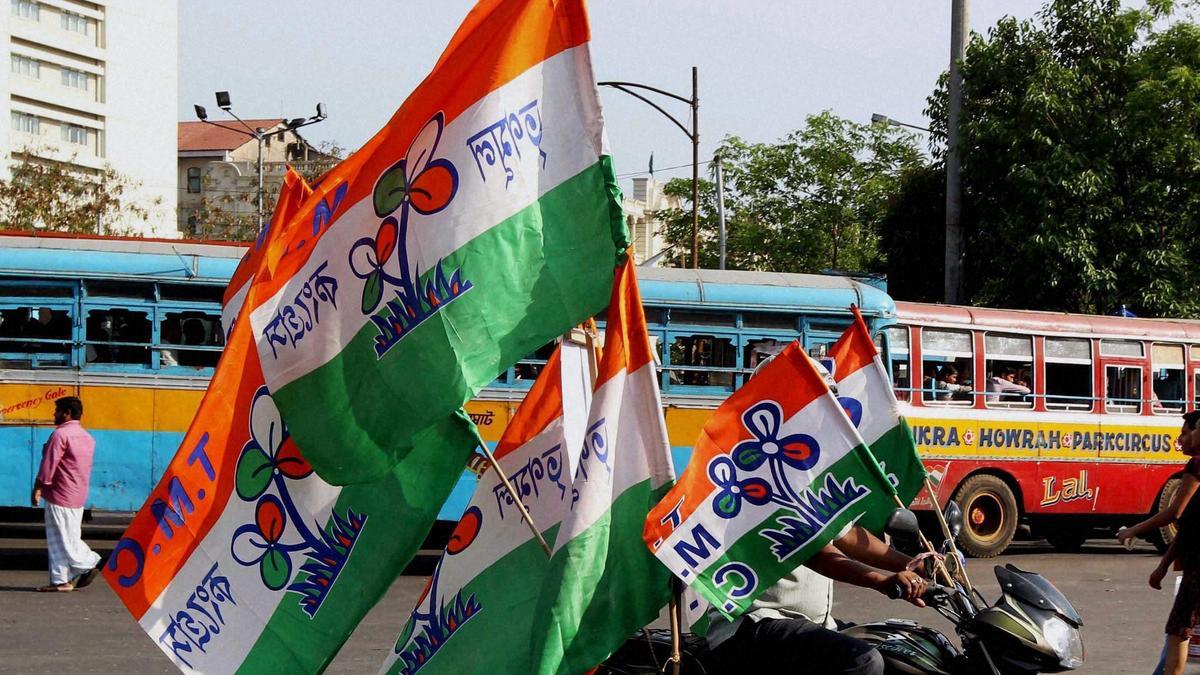 Why are rival groups of Trinamool Congress laying claim over party funds?