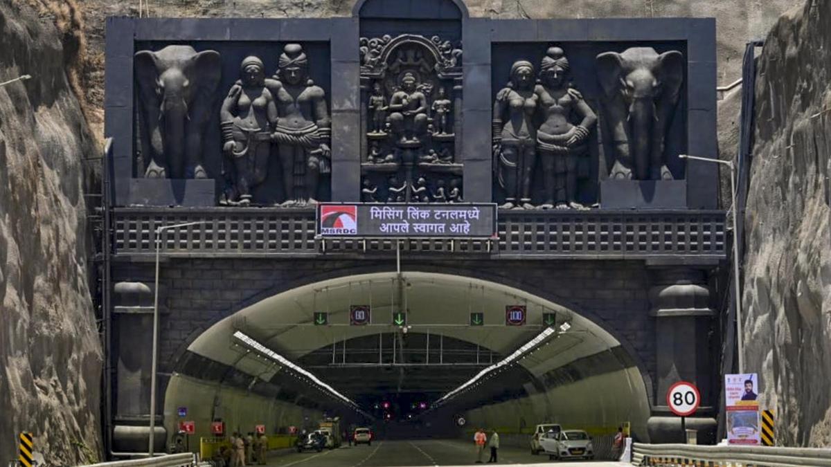 Amid traffic woes on Mumbai-Pune highway, Maharashtra govt. inaugurates ‘Missing Link’ project