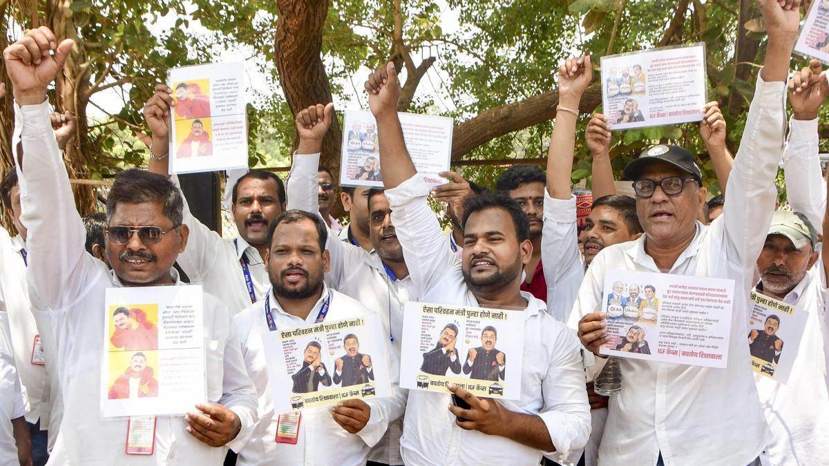 Maharashtra defers action over Marathi rule, to begin training campaign for taxi, auto drivers
