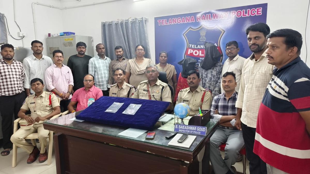 Two habitual offenders arrested for knife-point robbery at Secunderabad railway station