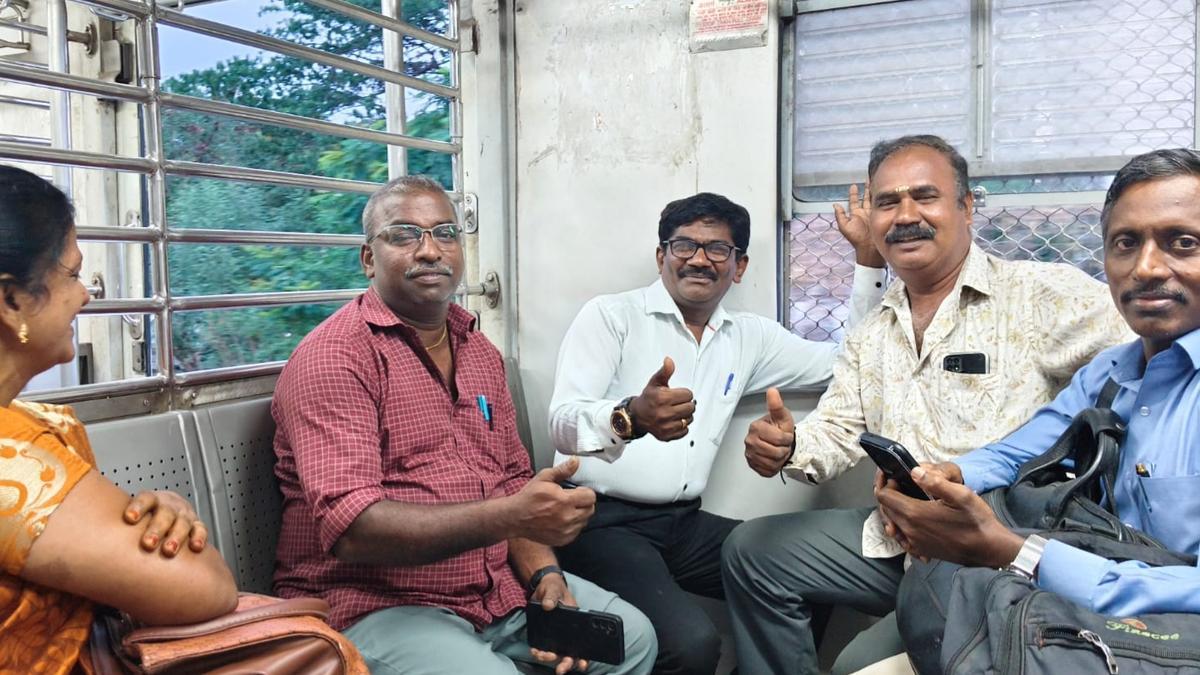 Crooners beat the commuting blues on a long suburban line from Chennai to Tiruvallur