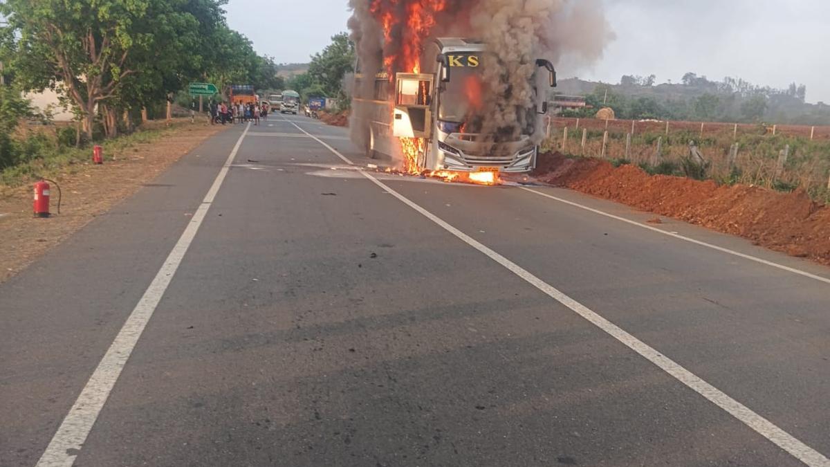 KSRTC bus catches fire on road in Haveri district of Karnataka, completely gutted, passengers safe