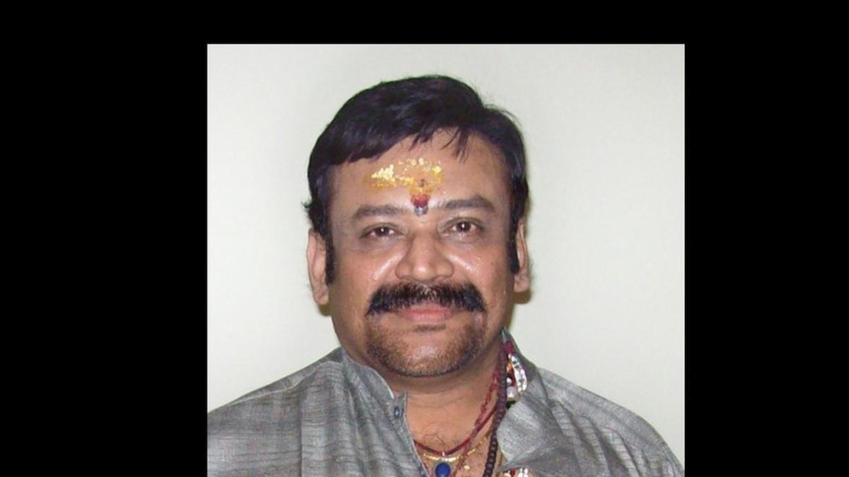 Malayalam actor Santhosh Nair dies in road accident