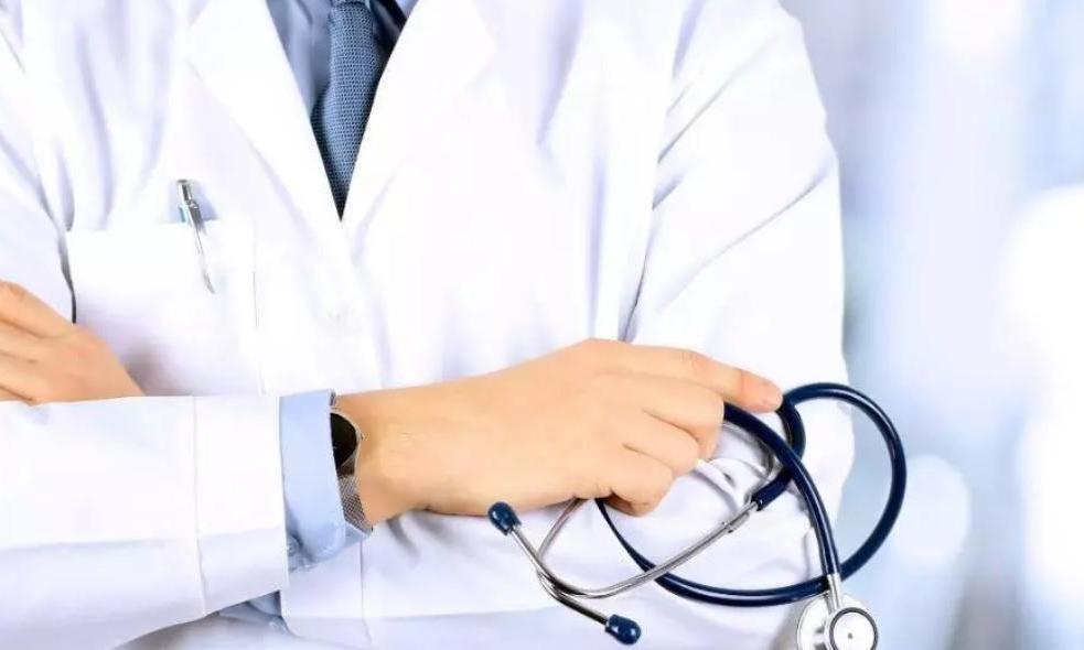 Doctors Oppose Move To Raise Retirement Age of Medical Faculty to 70
