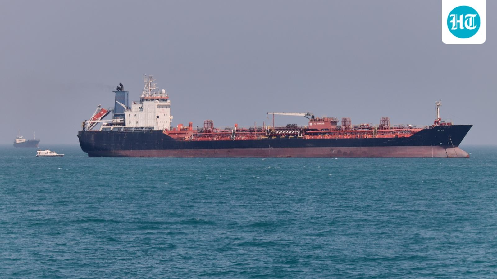 US military refutes reports of its ship being hit in the Strait of Hormuz