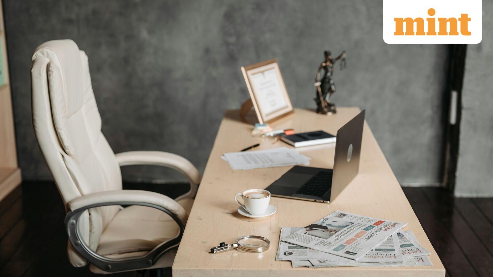IT professional with 13+ years shares 'bitter truth of corporate India': 'Sending emails at 11 PM gets visibility'