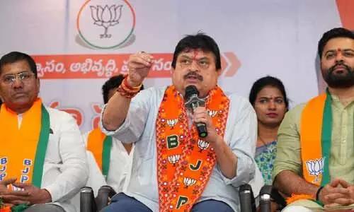 మహా సిఎం వద్దకు రేవంత్ను తీసుకెళ్తా